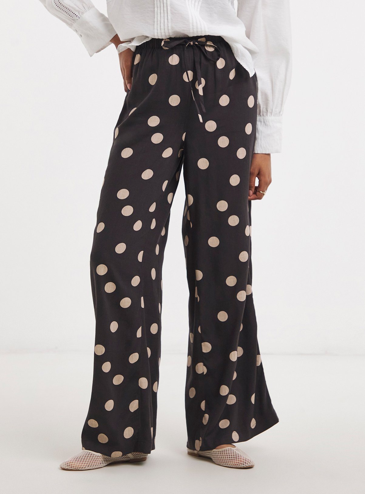 SIMPLY BE Chocolate Spot Linen Trouser 30 - Image 1 thumbnail